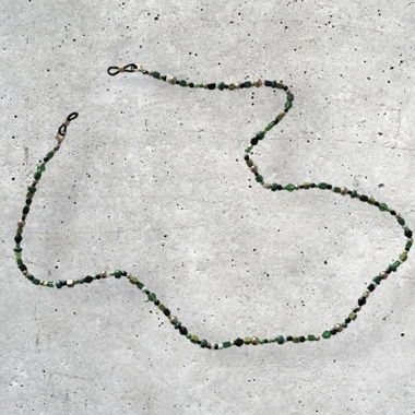 Green « sammade » glasses chain