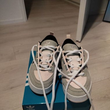 ADI2000 UNISEX - Skate shoe light green