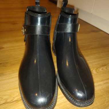 Schwarze Regenstiefeletten / Chelsea Rain Boots