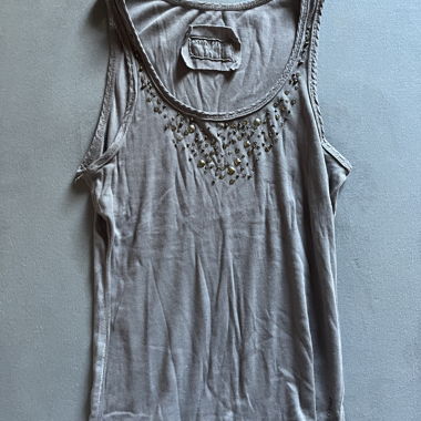 Marco Polo studded top