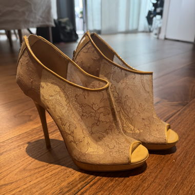 Light beige jimmy  choo size 36