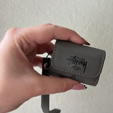 stussy airpods case 