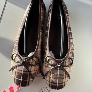 Ballerines à carreaux avec nœud