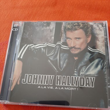 10 CD de Johnny Hallyday 