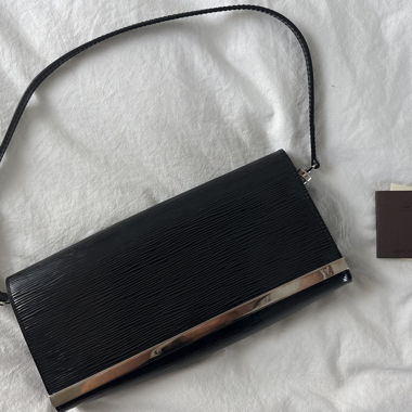 Pochette Louis Vuitton Epi