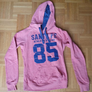 Pull avec capuche (taille S)