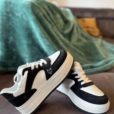 Coole Plateau Sneaker Gr. 39 schwarz/weiss