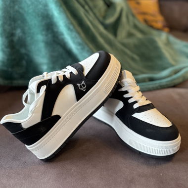 Coole Plateau Sneaker Gr. 39 schwarz/weiss