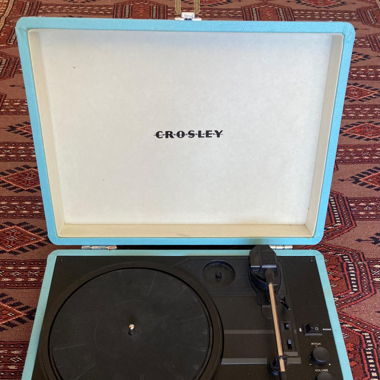 Crosley Cruiser Suitcase Vinyl Record Player 