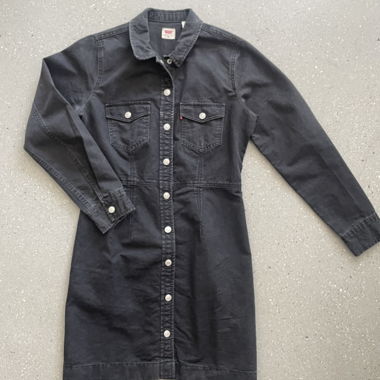 Levi’s denim shirt dress