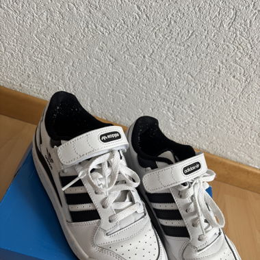 Adidas Originals_FORUM LOW_Black and White