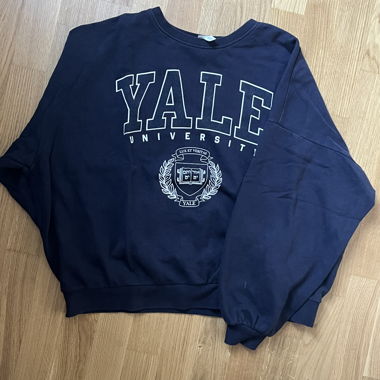 Yale Pulli