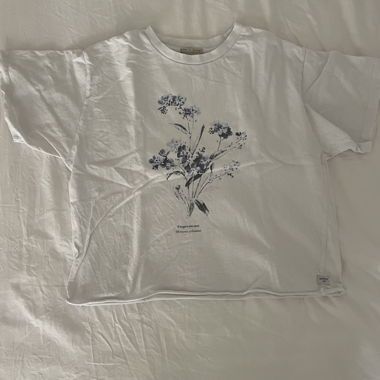 Weisses Shirt