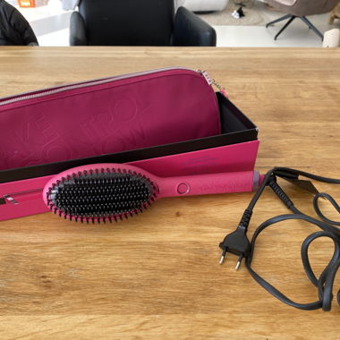 Brosse lissante électrique rose