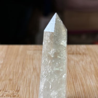 Grüner Amethyst Edelstein Obelisk