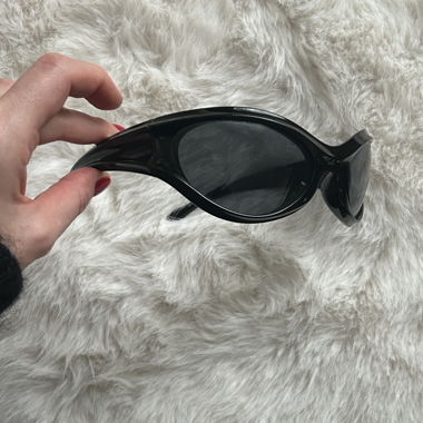 Occhiali da sole rave stile Balenciaga