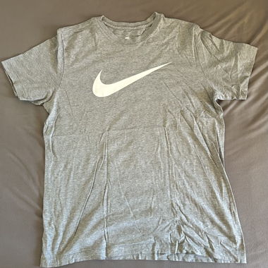 Nike graues T-Shirt
