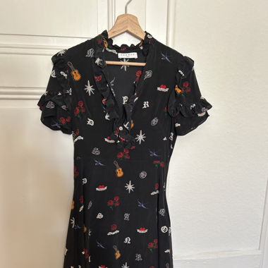 Sandro Kleid