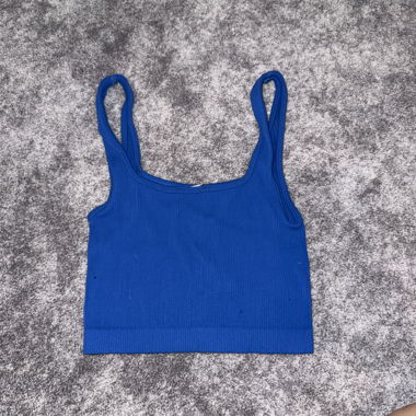 Blue ribbed crop top
