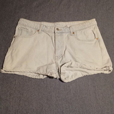 Short beige