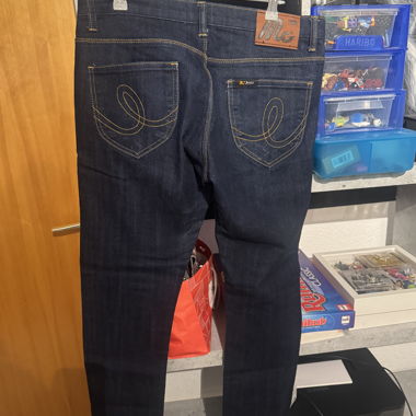 Raw Slim Jeans