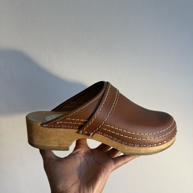 Brown wooden Simson clogs