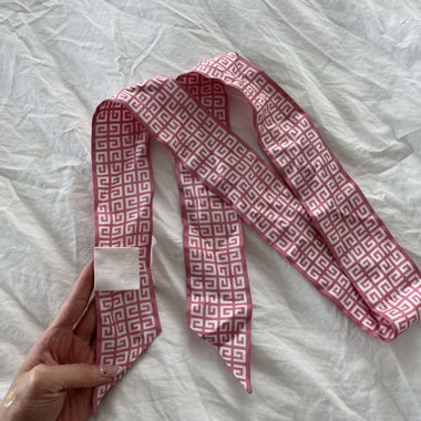 givenchy twilly 100% silk scarf 