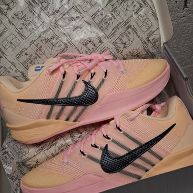 Nike Sabrina 3