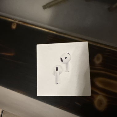 AirPods 4 with Noise Cancellation – like new