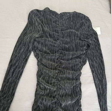 Robe argent et noire