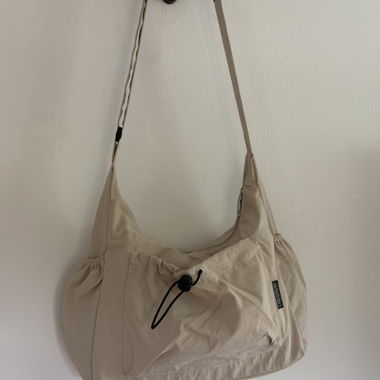 Beige Umhängetasche