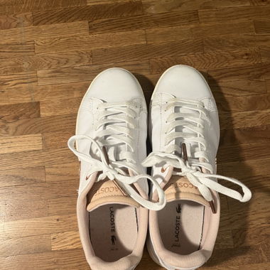 Weisse Lacoste Schuhe 38