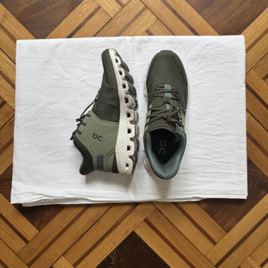 On Running Sneaker Size 44