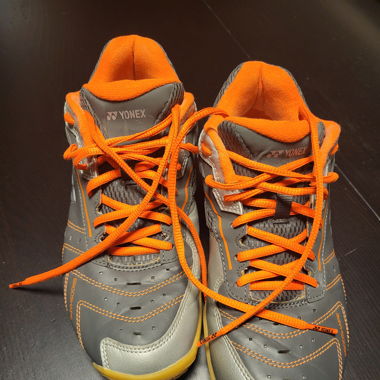 Scarpa da ginnastica a suola bianca