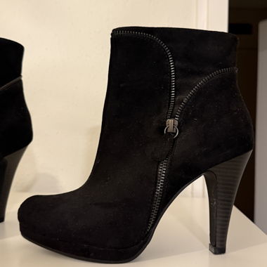 Ankle boots