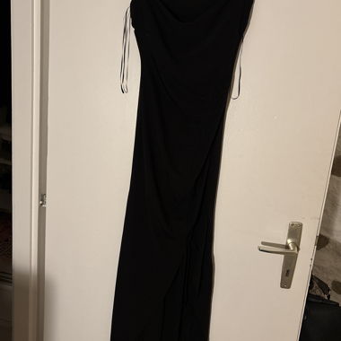 Black long dress with leg slit