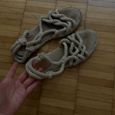 Sandales à lanières en corde