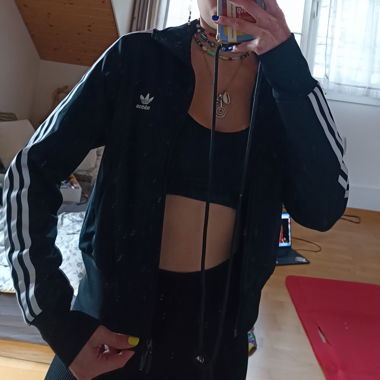 adidas jäggli