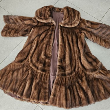 Mink fur coat in perfect condition 