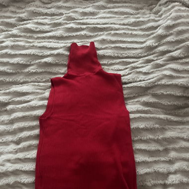 Rollkragen Rot