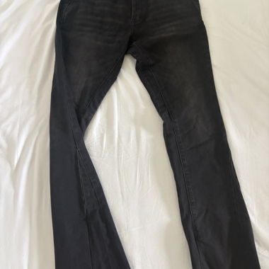 mnml Flared Jeans