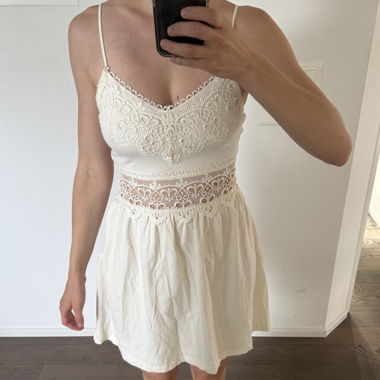 Weisses Kleid