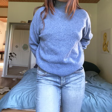 Blue sweater🌀