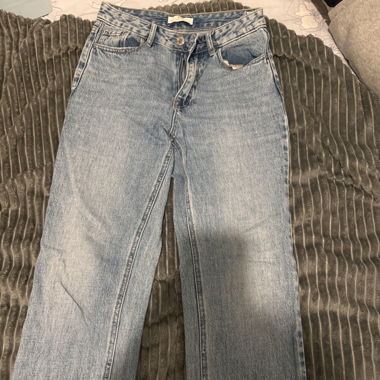 Jeans dritti Stradivarius