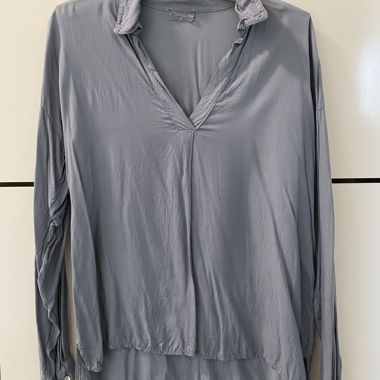 Blusa grigio-blu in viscosa