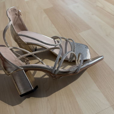  High heels