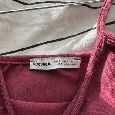Haut spaghetti bordeaux de Bershka