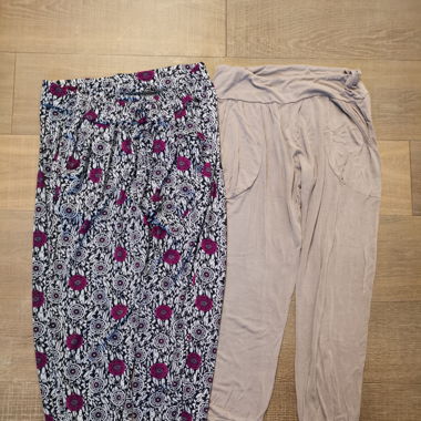 Kleiderpaket 2 Stoffhosen Damen, Gr. S-M