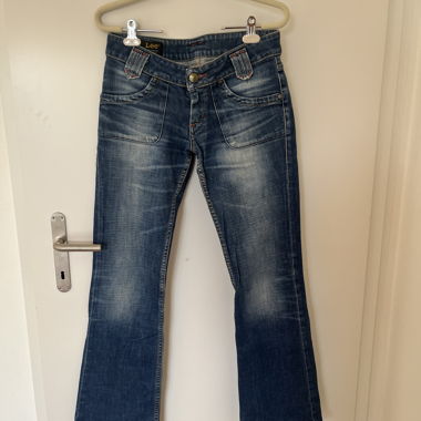 Jeans Lee taille basse évasée légère