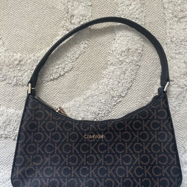 Calvin Klein Shoulder Bag